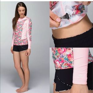 🦄 Rare Lululemon Shanti Rash Guard BNWOT